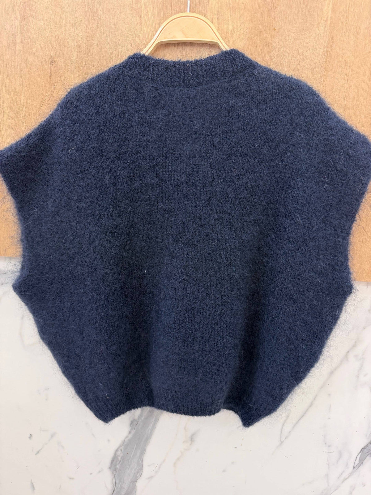 Sleeveless V-neck sweater in kid mohair - Made in Italy