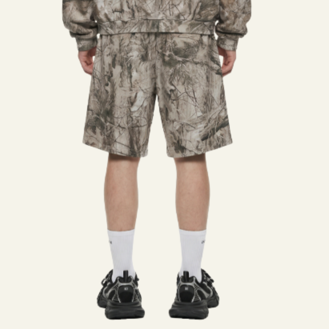 Men's Camouflage Shorts With Fleece Lining.