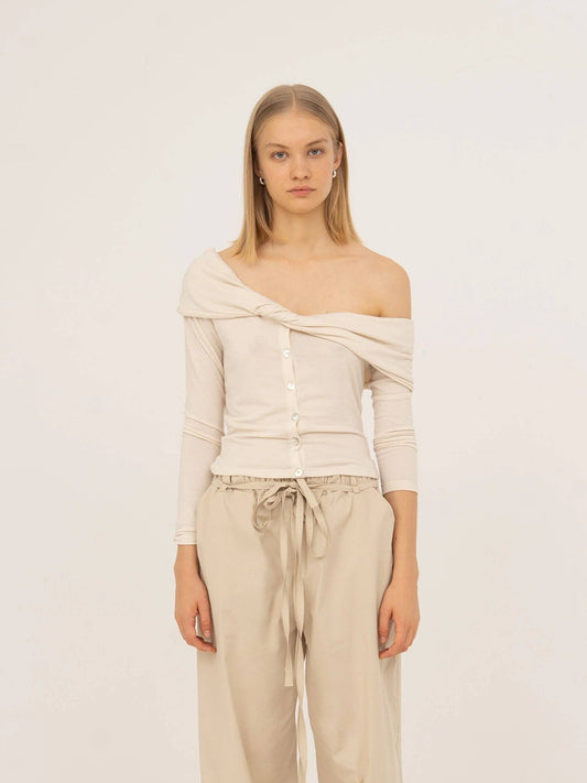 Top Jersey Blanco Tierno con Hombros Descubiertos