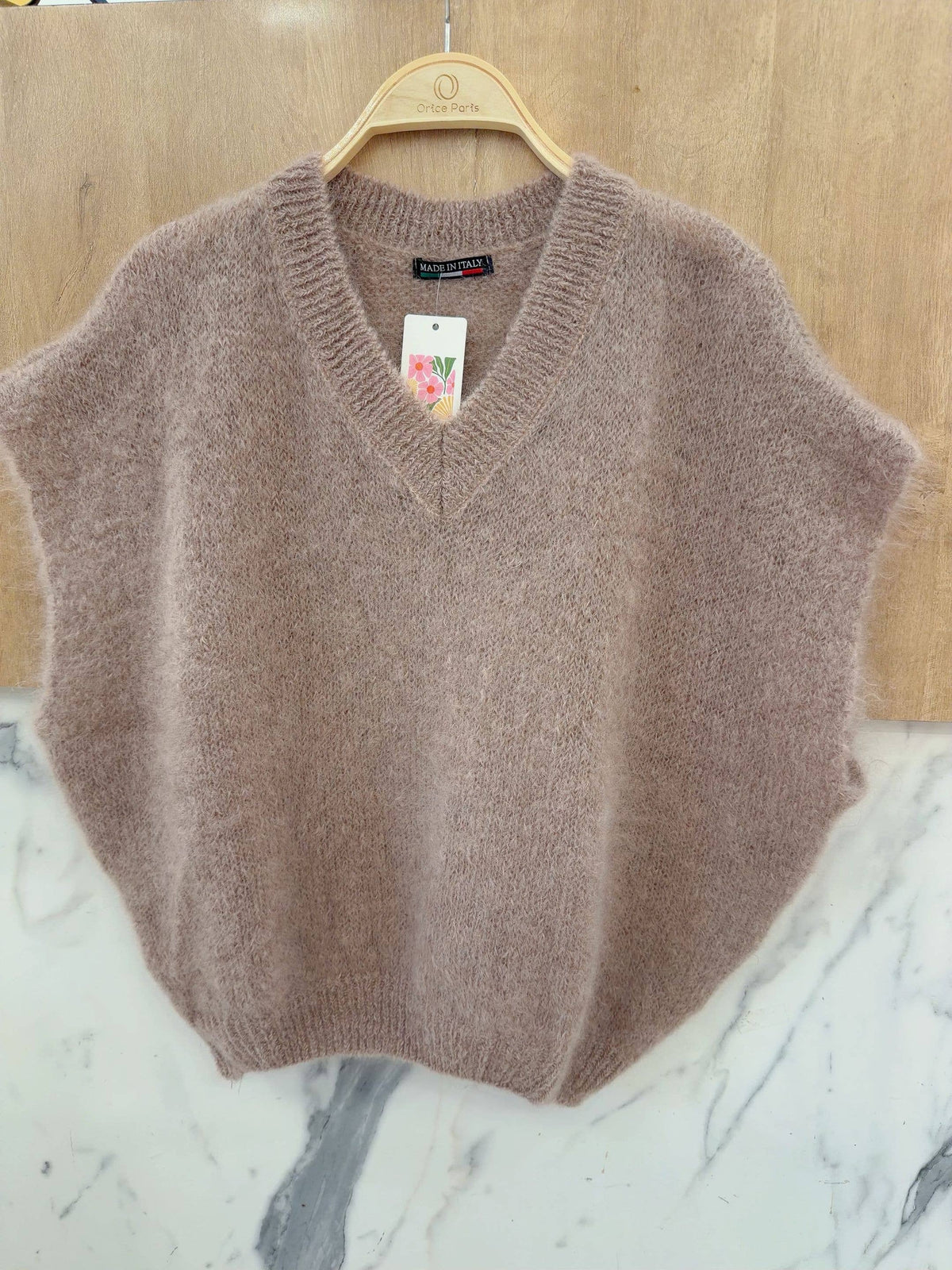 Sleeveless V-neck sweater in kid mohair - Made in Italy