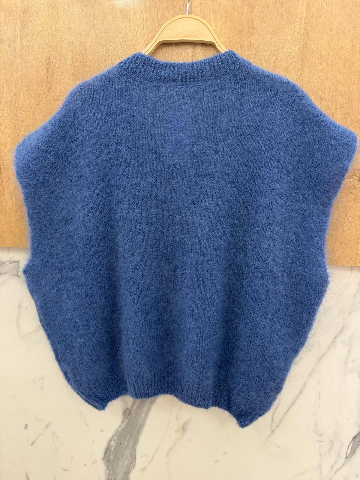 Sleeveless V-neck sweater in kid mohair - Made in Italy