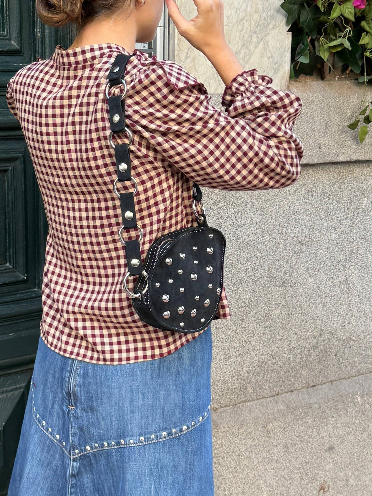 Black boho trotter