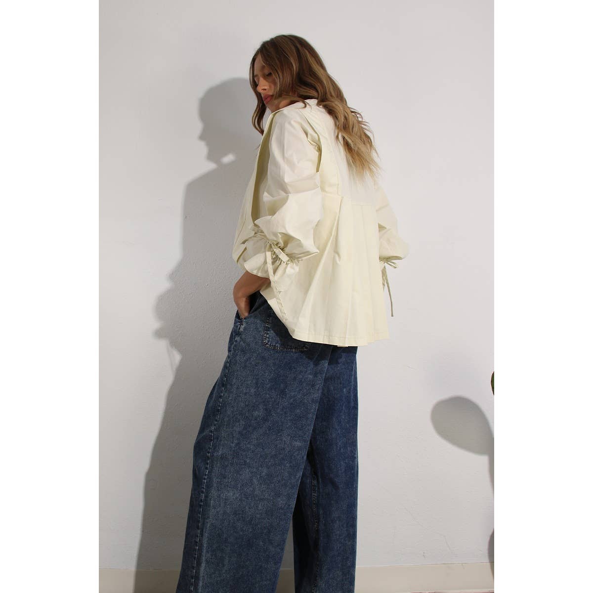 PLEATED IN BACK COTTON BLOUSE