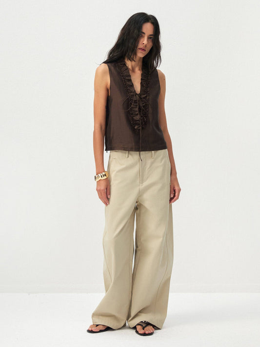CUBIC Ruffled V-Neck Sleeveless Blouse