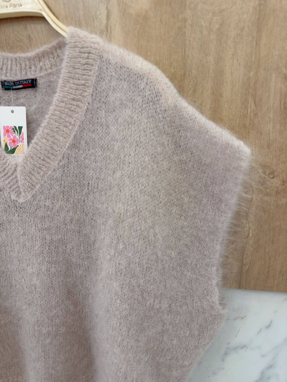 Sleeveless V-neck sweater in kid mohair - Made in Italy
