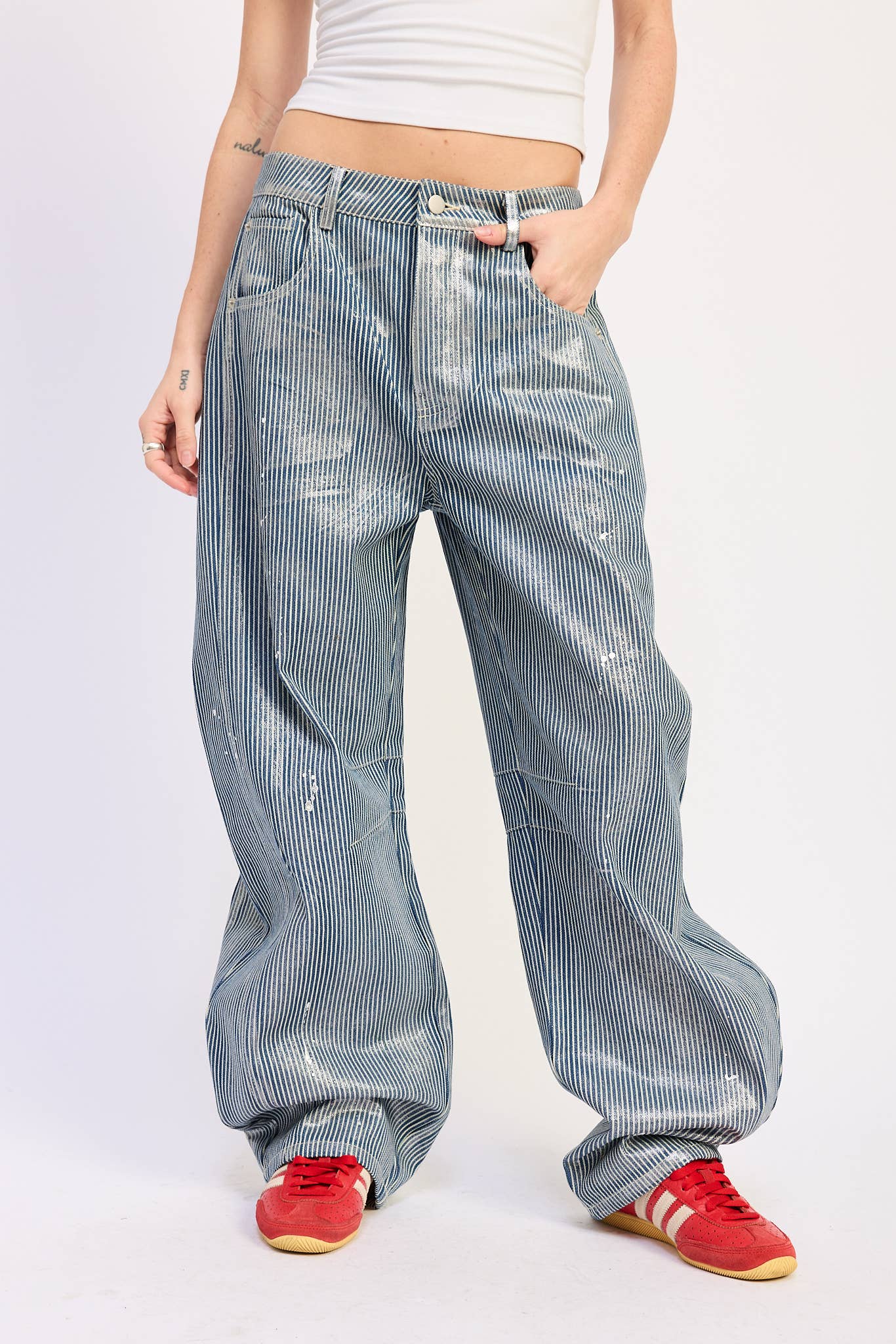 MID RISE STRIIPED BAGGY JEANS