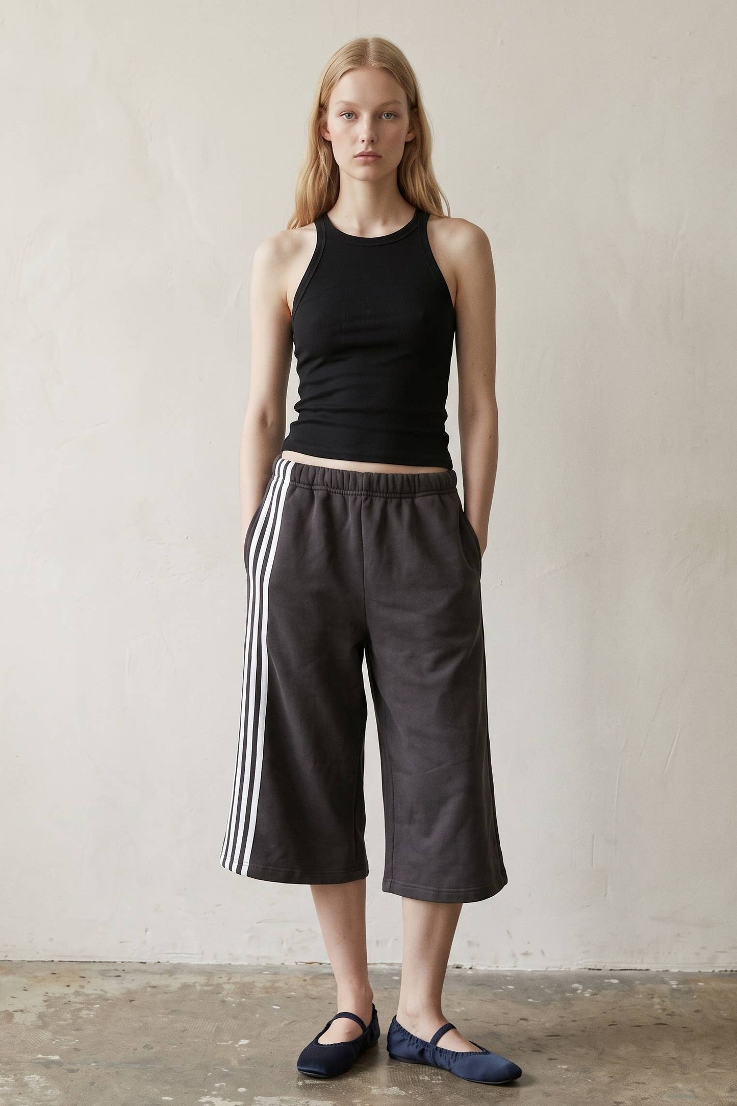 Mid-Rise Stripe Baggy Shorts