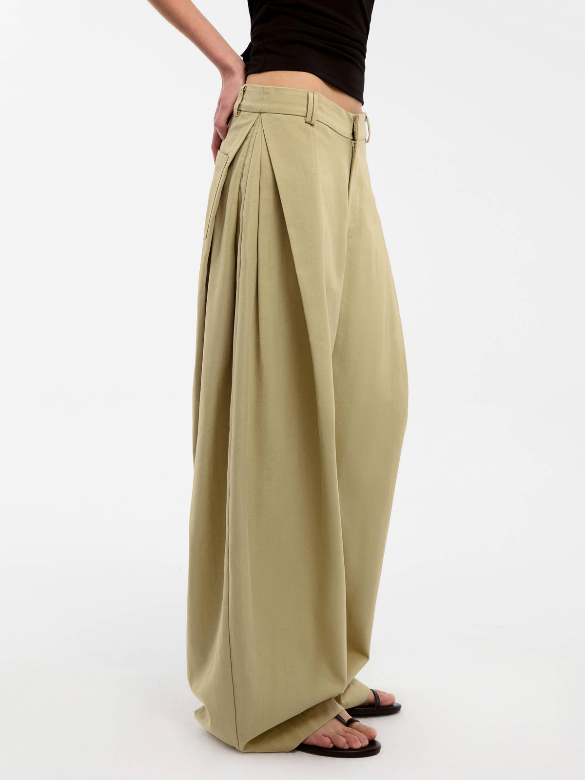 Wide-Leg Tapered Tailored Trousers