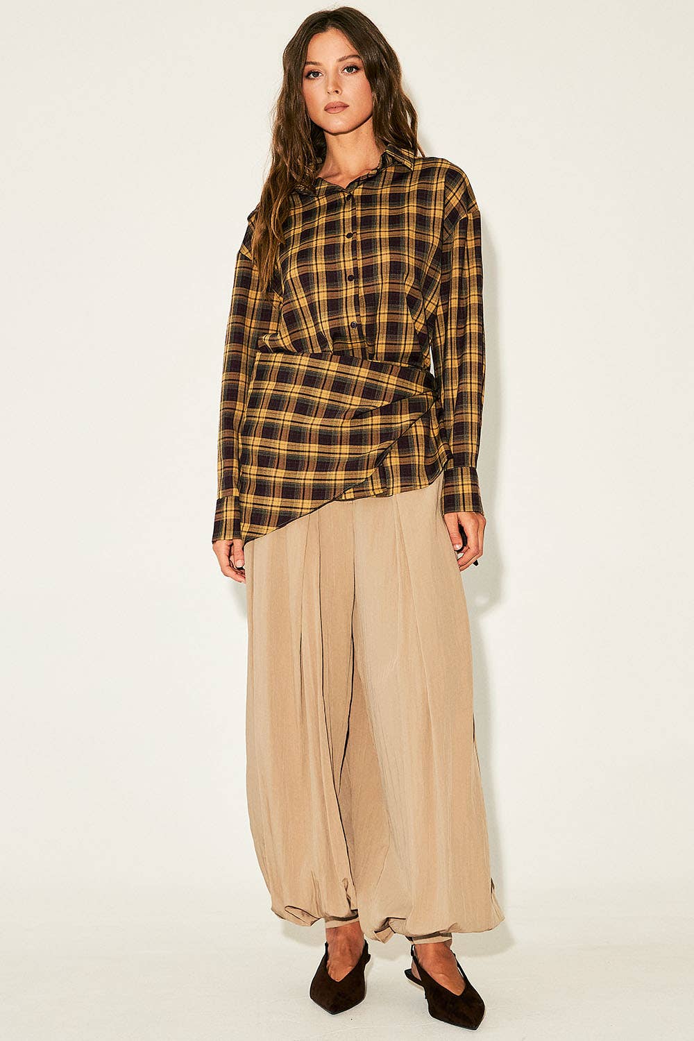 RT10039_Plaid Button-Down Shirt with Convertible Scarf
