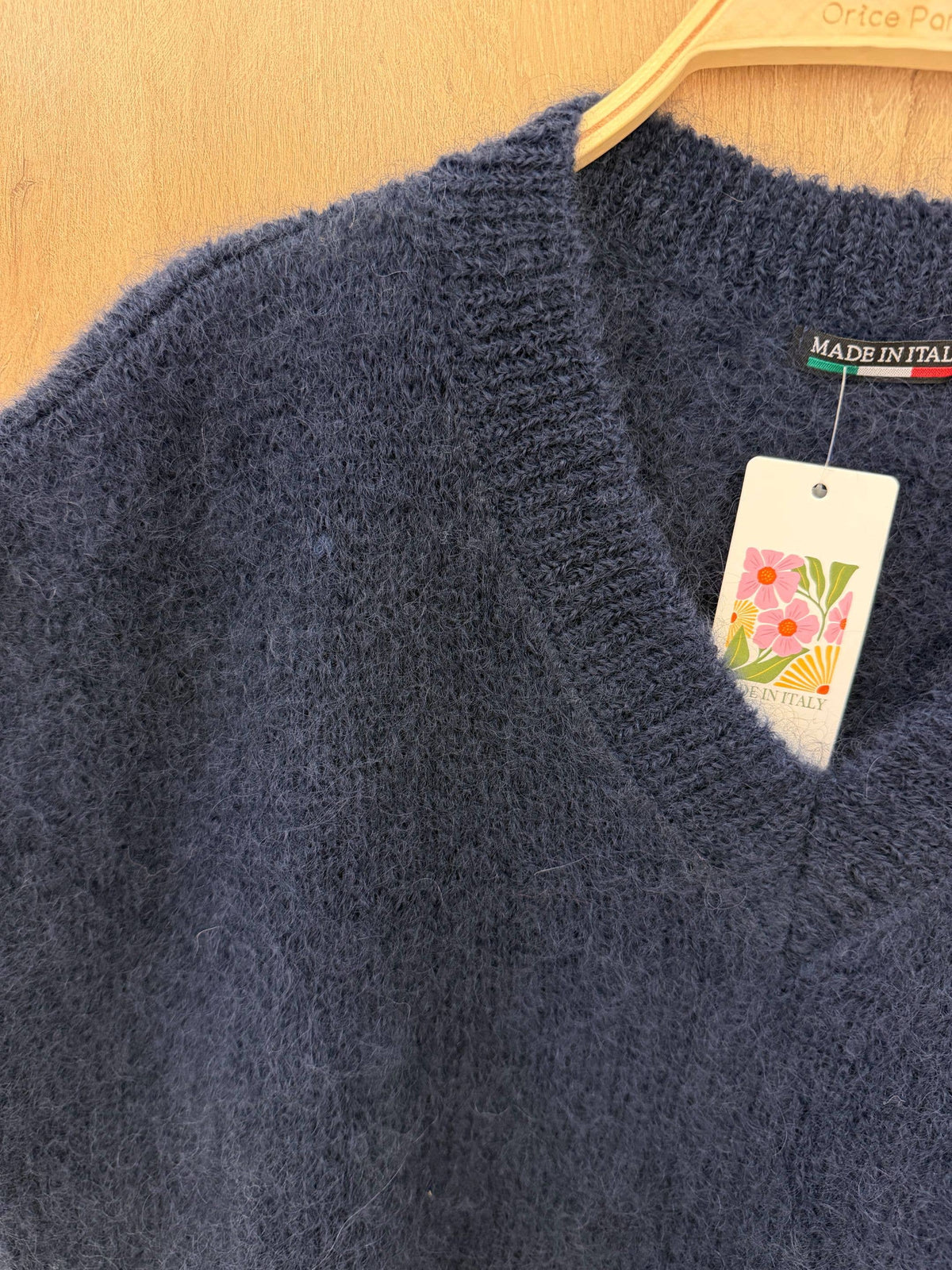 Sleeveless V-neck sweater in kid mohair - Made in Italy