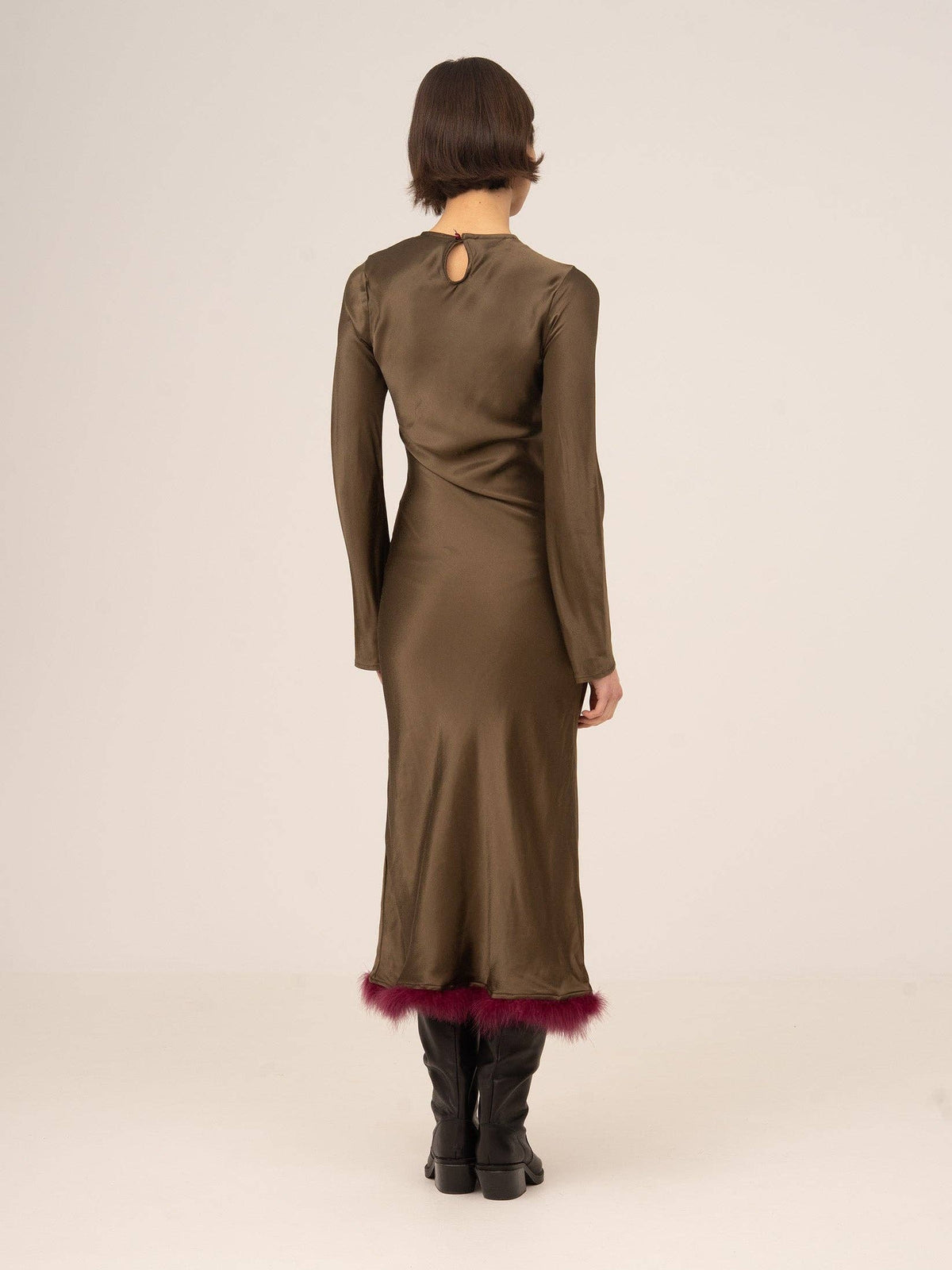 Vestido de Plumas Marrón de Elfo