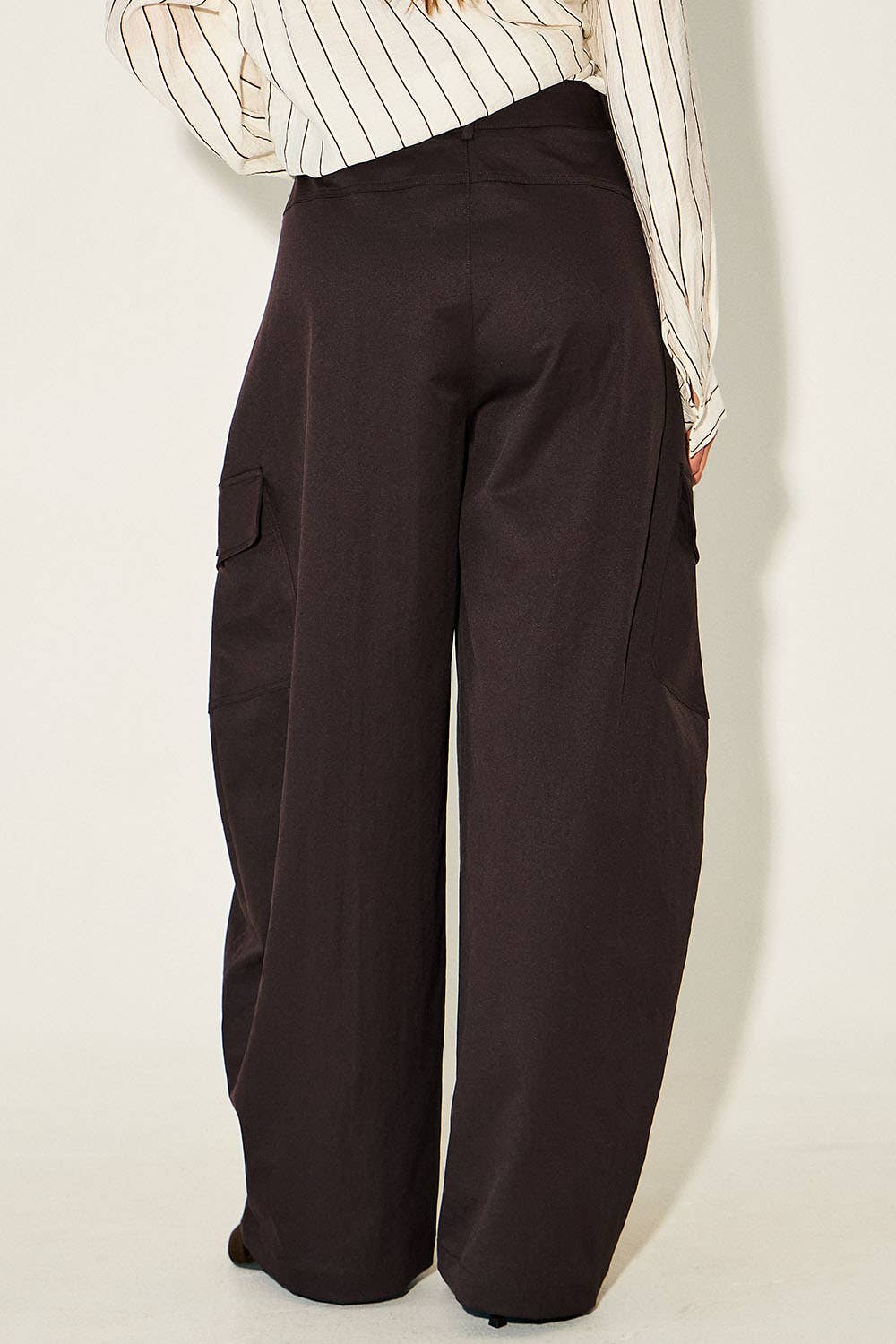Barrel Leg Cargo Pants