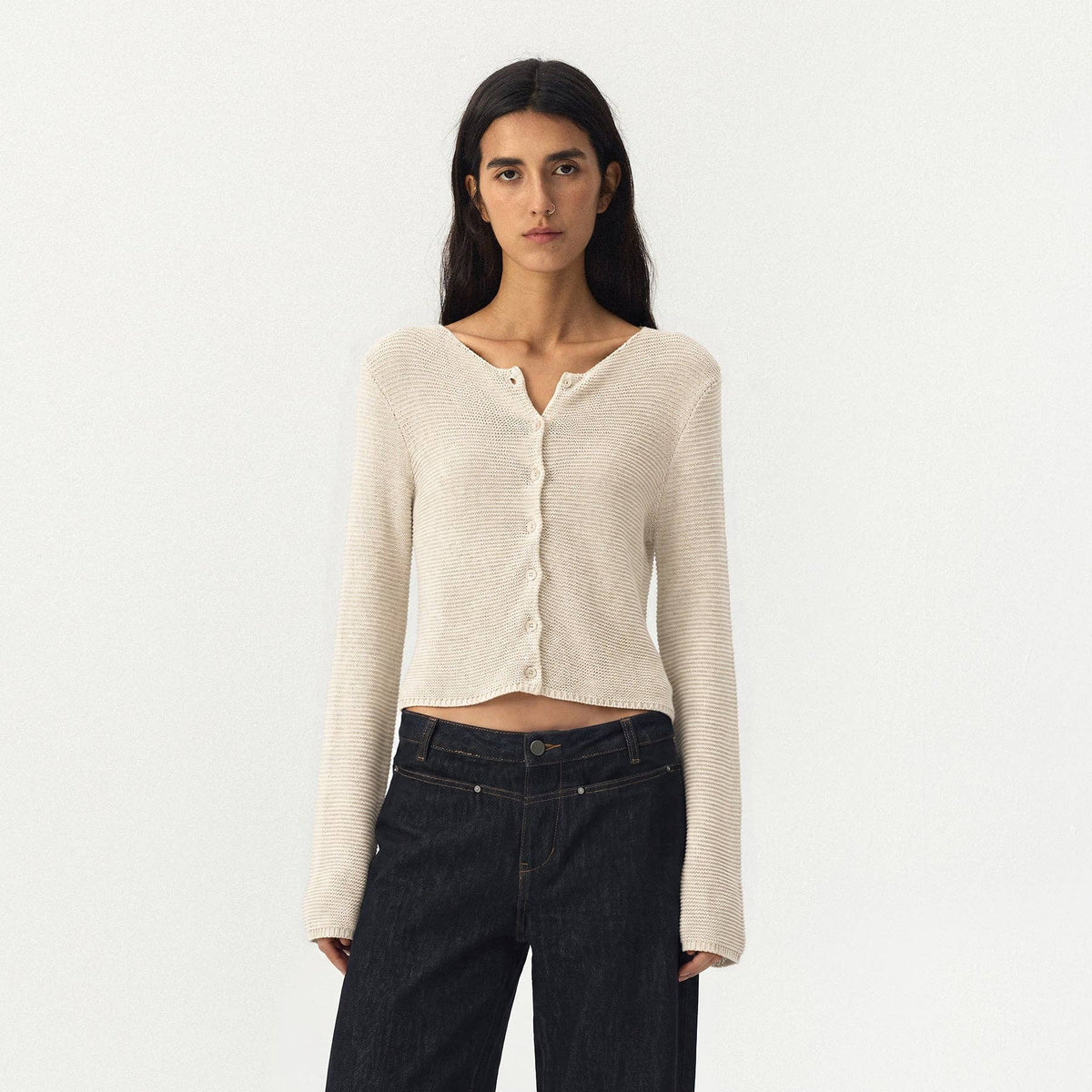 CUBIC Scoop Neck Button Knit Cardigan