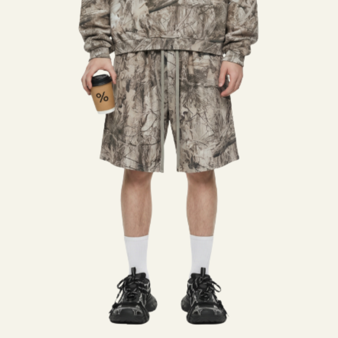 Men's Camouflage Shorts With Fleece Lining.