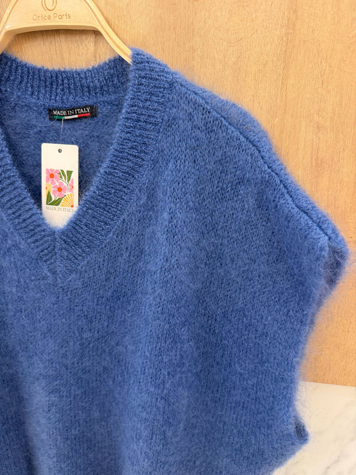 Sleeveless V-neck sweater in kid mohair - Made in Italy