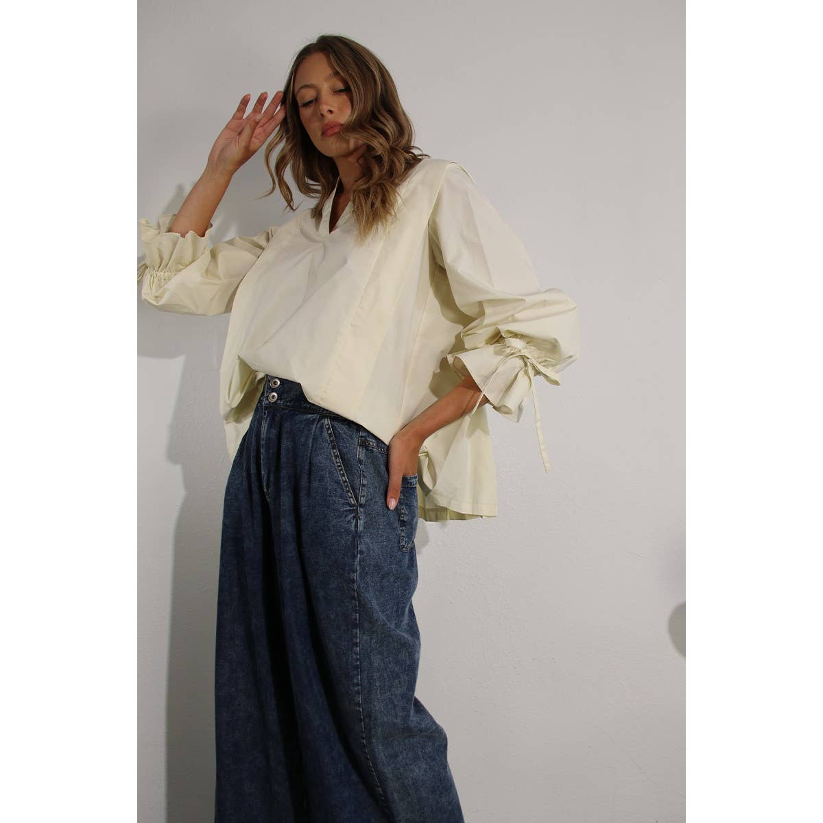 PLEATED IN BACK COTTON BLOUSE