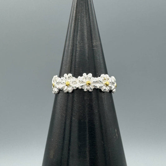 Two Tone Daisy Ring