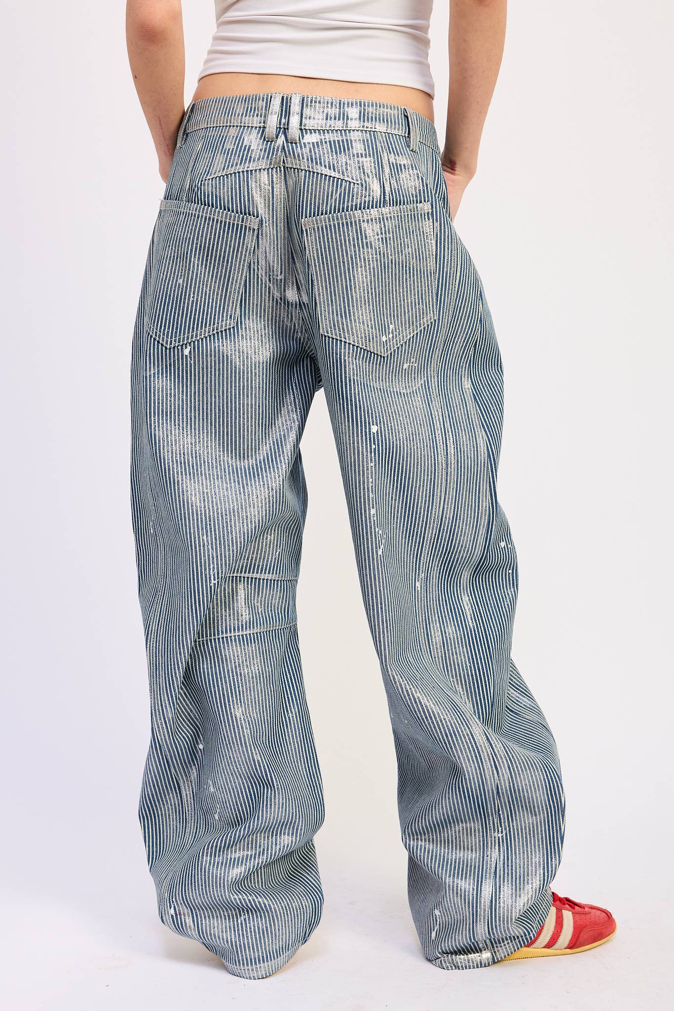 MID RISE STRIIPED BAGGY JEANS