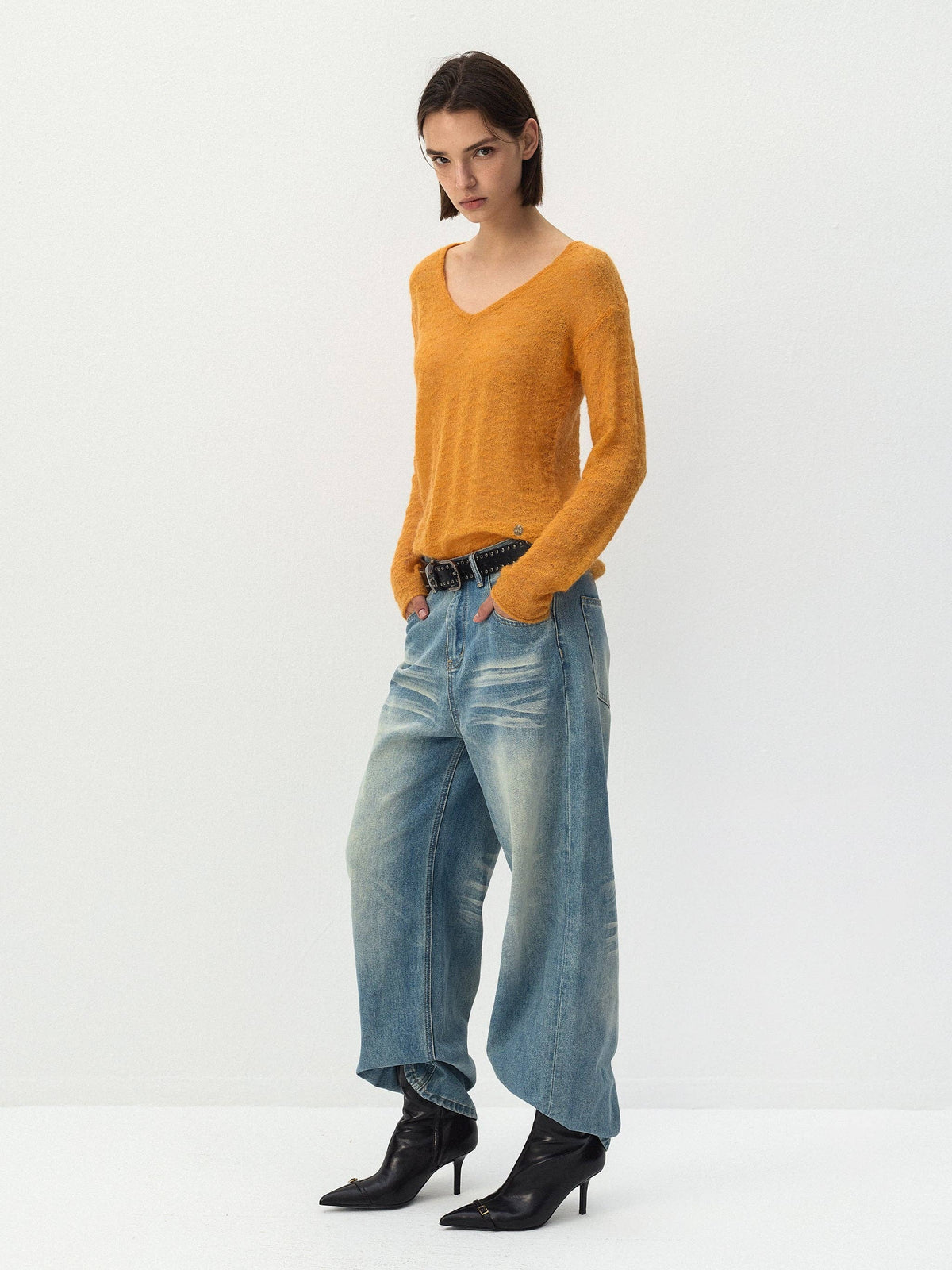 CUBIC Mohair Wool V-Neck Knit Top