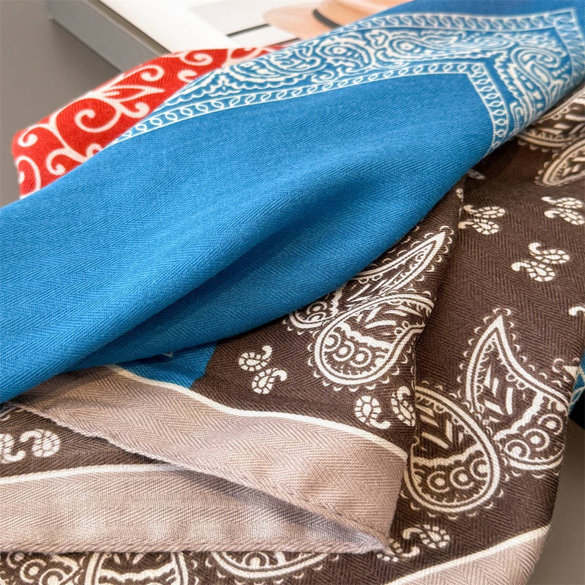 Vintage Paisley Herringbone Cotton Neck Scarf_CWASC03429