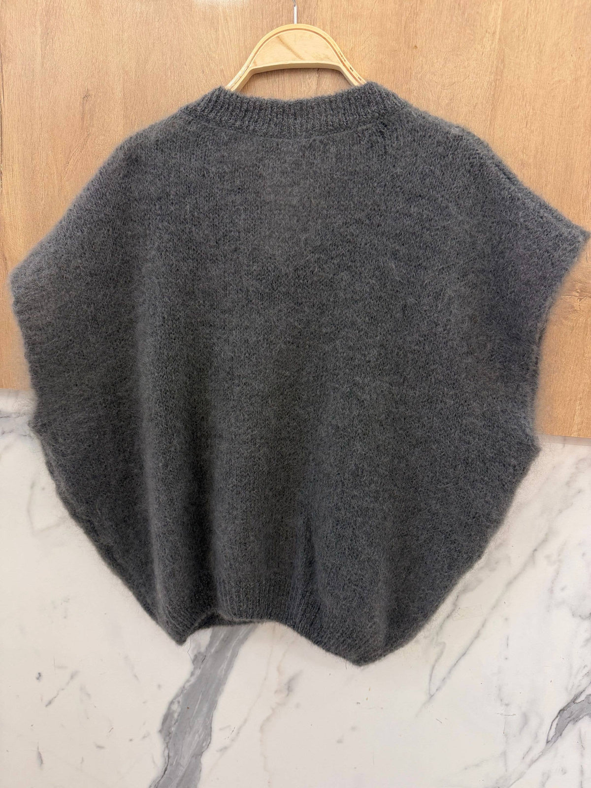 Sleeveless V-neck sweater in kid mohair - Made in Italy