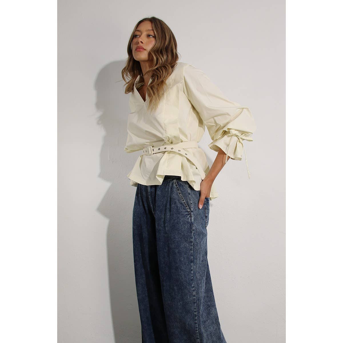 PLEATED IN BACK COTTON BLOUSE