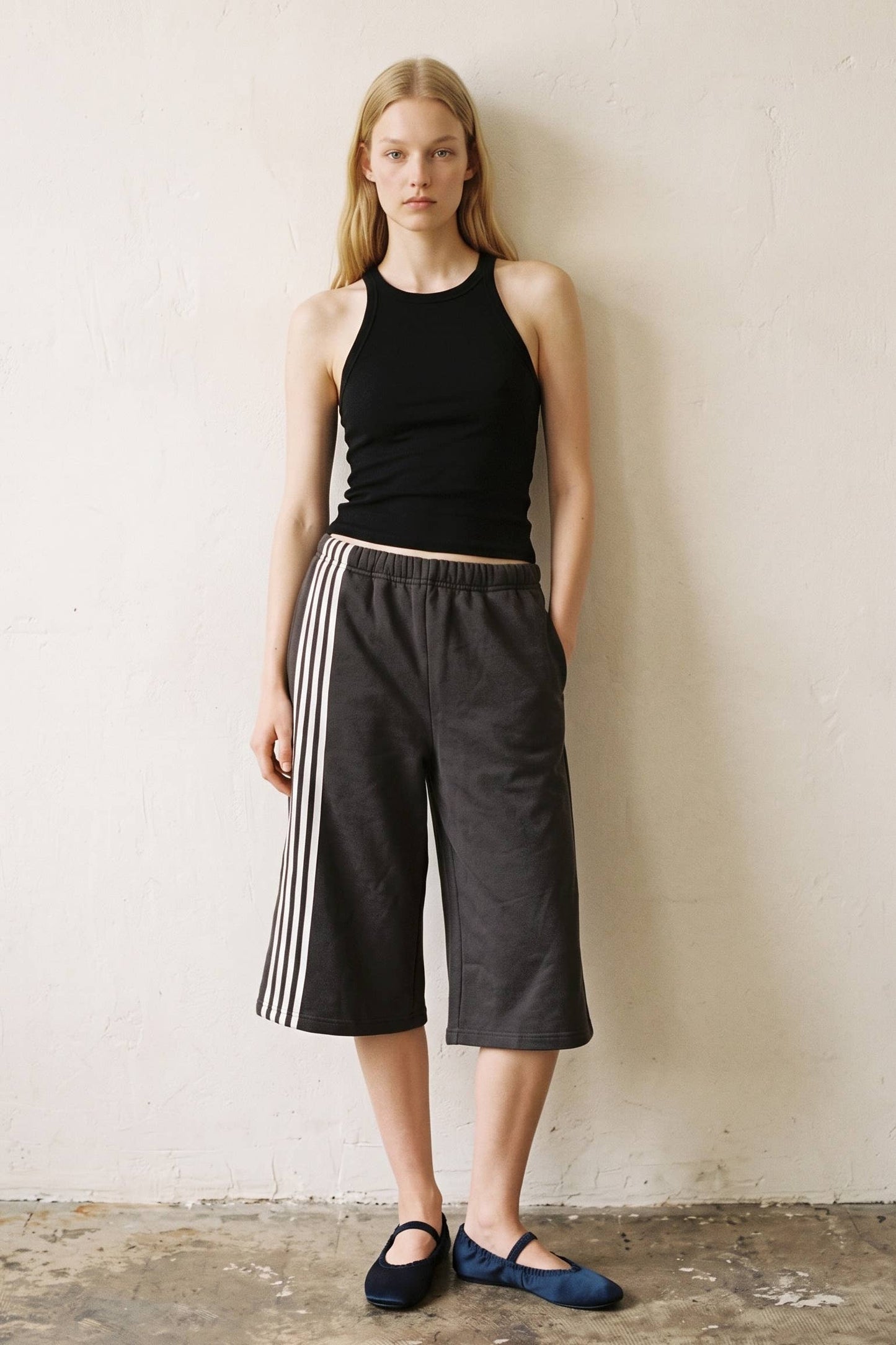 Mid-Rise Stripe Baggy Shorts