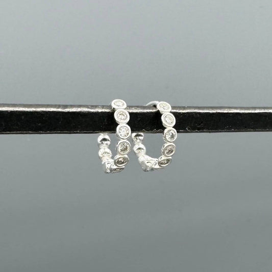 Bezel CZ Dot Clicker Huggies