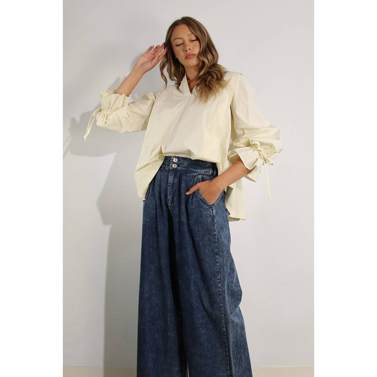 PLEATED IN BACK COTTON BLOUSE