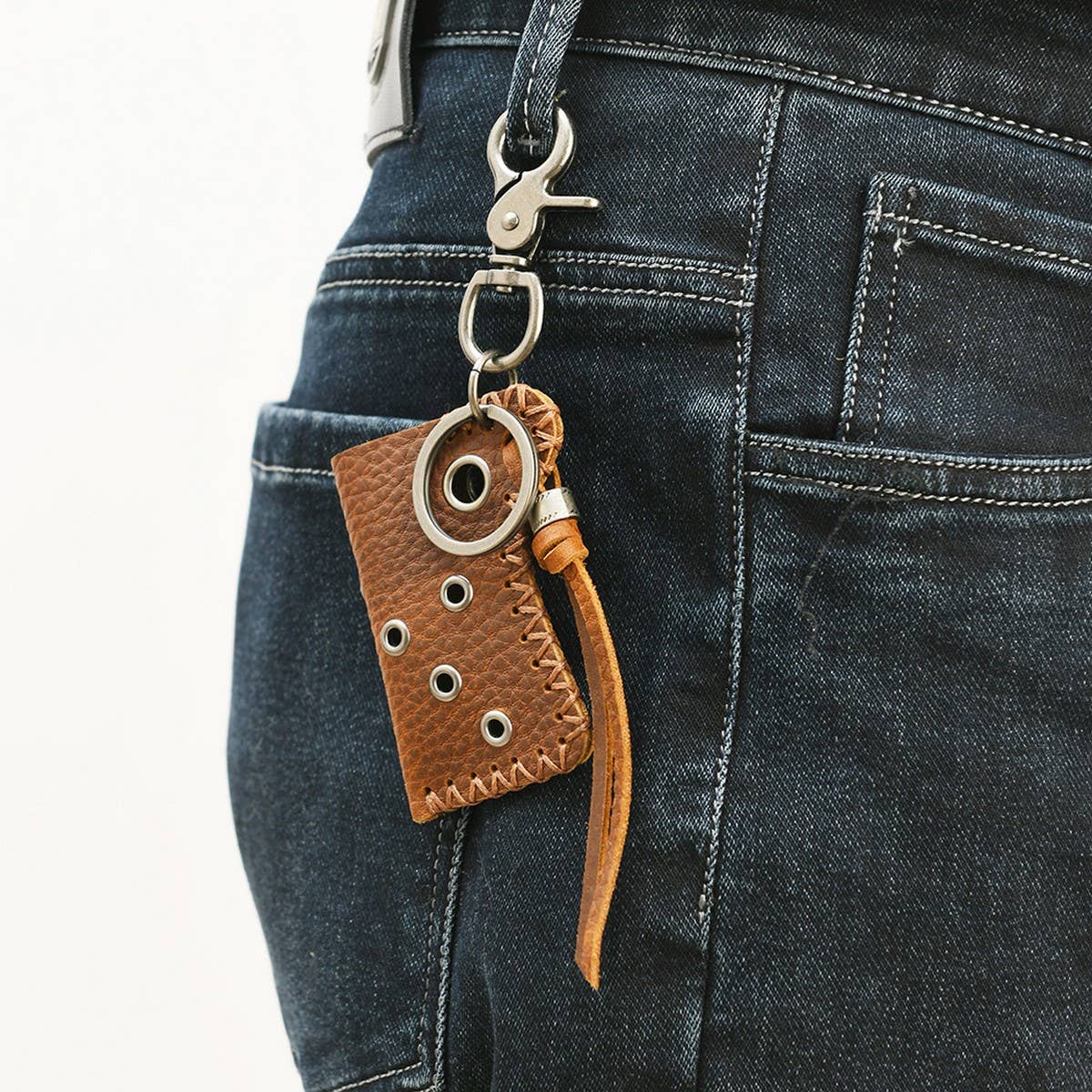 VINTAGE COWHIDE LIGHTER CASE KEYCHAIN PENDANT_CWMM4716