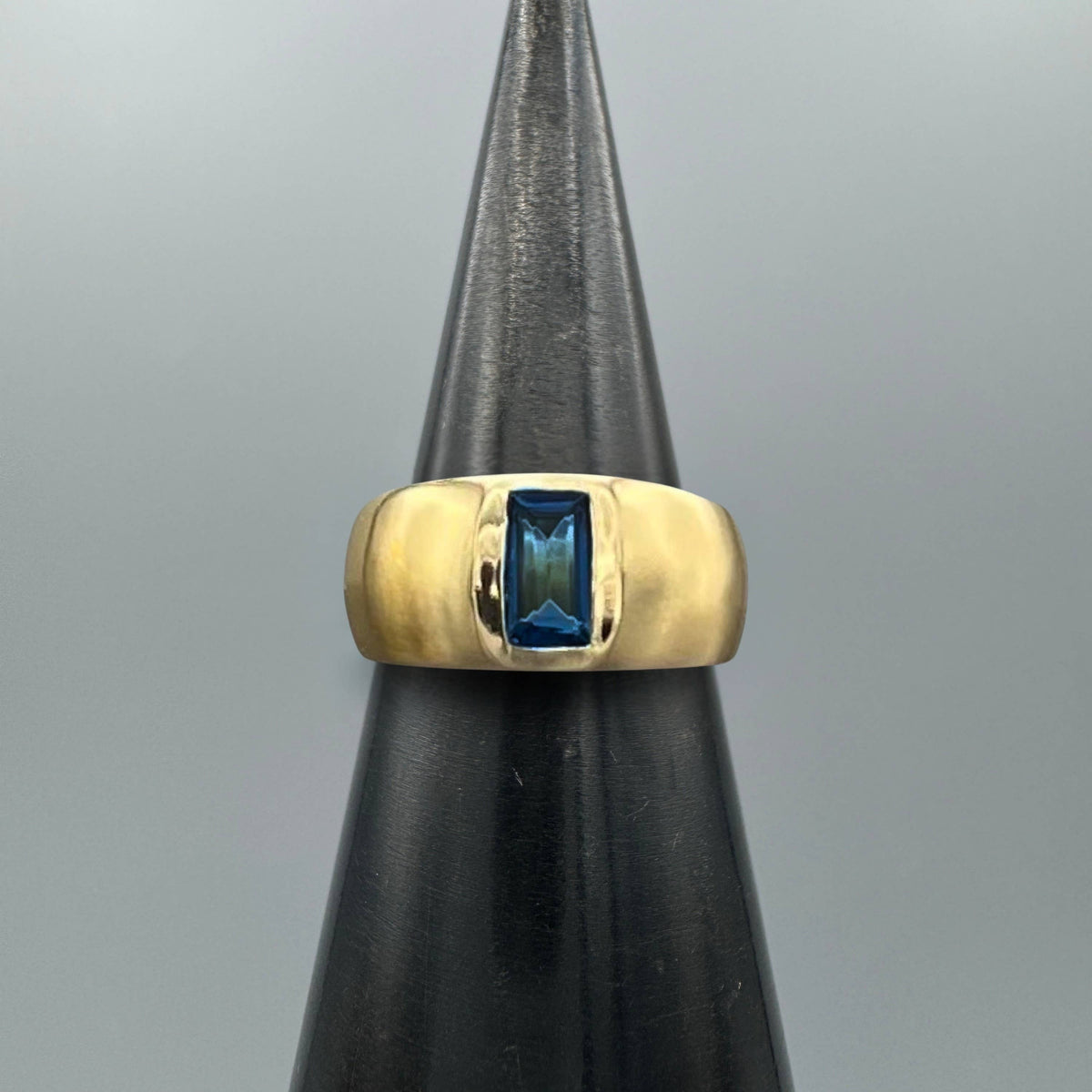 Baguette Iolite Dome Ring