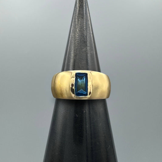 Baguette Iolite Dome Ring